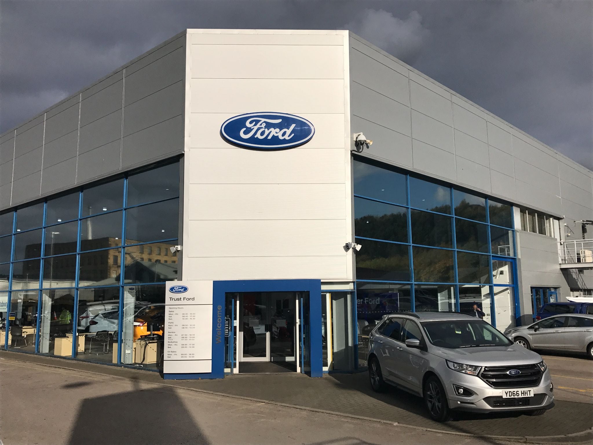 Trust Ford Huddersfield Transit Centre | Van dealership in Huddersfield